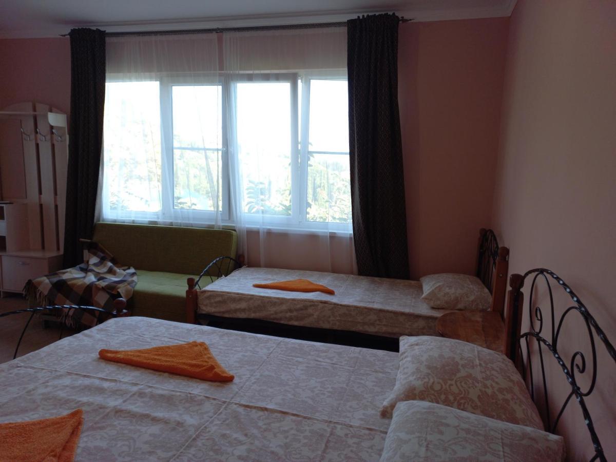 Inzhir Guest House New Athos Exterior foto